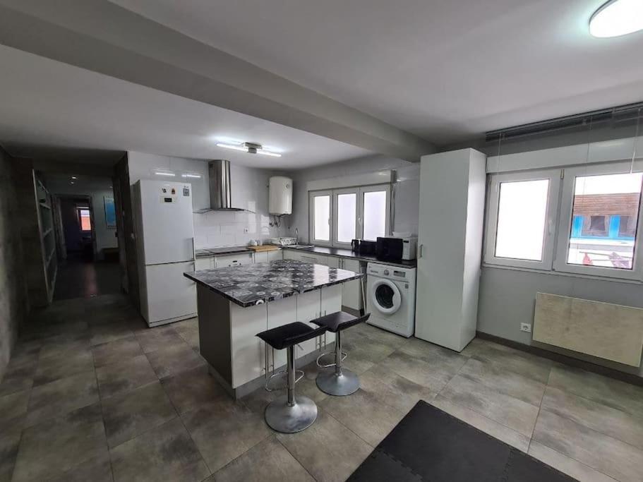 A Un Paso De La Playa, Amplio Apartamento Gijón Eksteriør billede